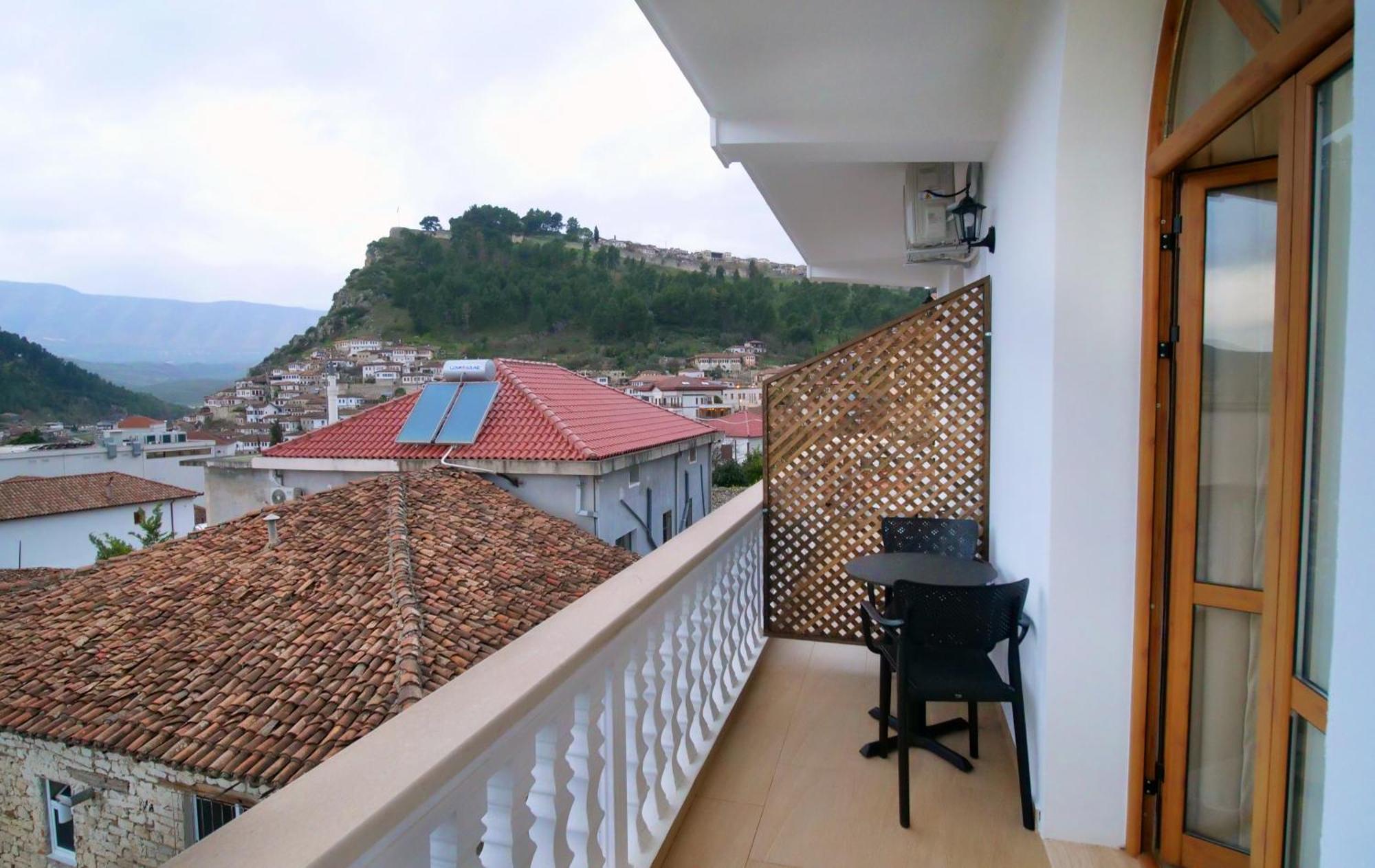 Vila Malasi 培拉特 外观 照片
